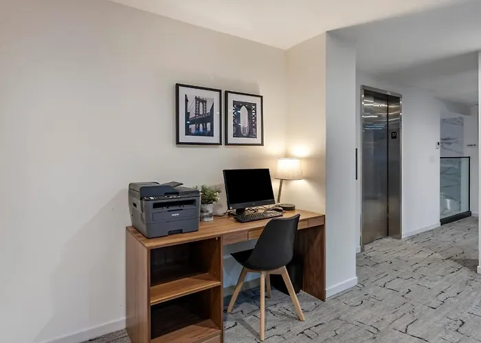 Best Western Plus Soho Hotel